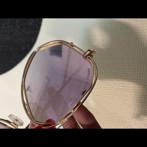 Sunglasses - Picture 3 of 3